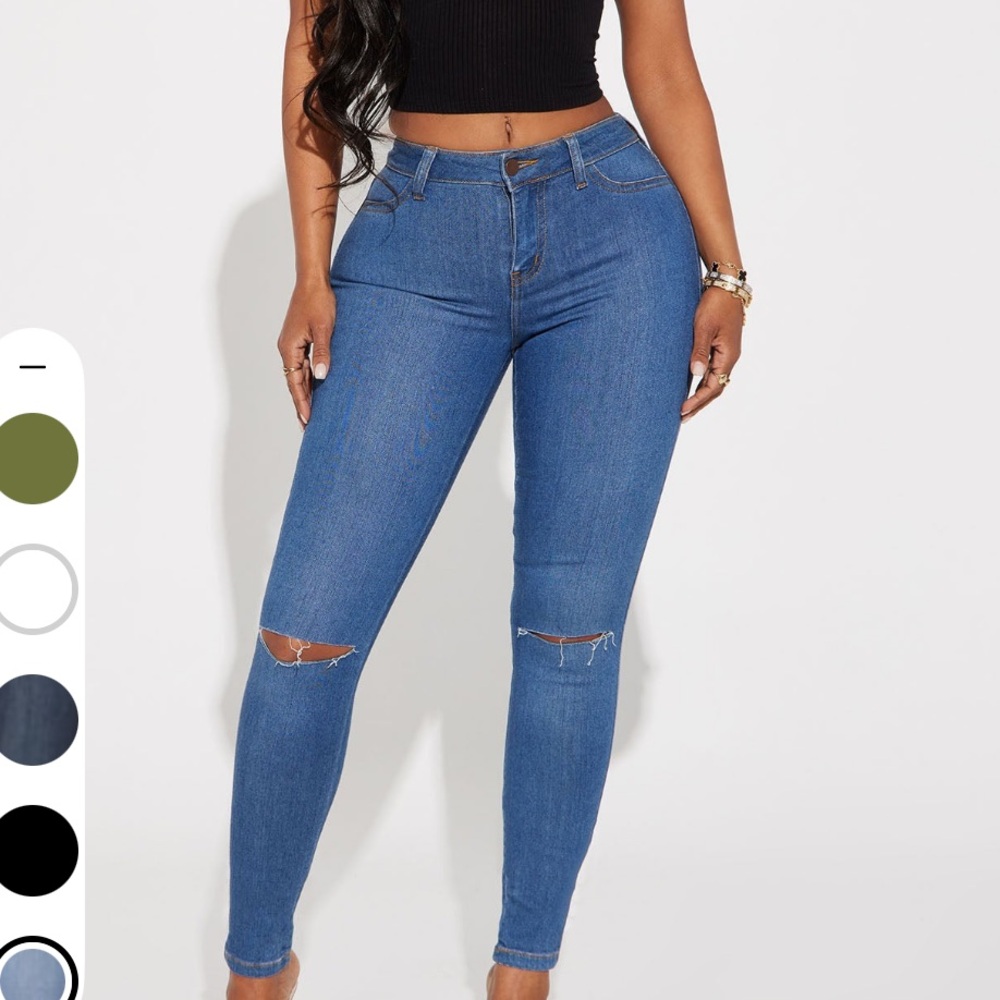 Fashion Nova Medium Blue Skinny Jeans with Distressed Knee
